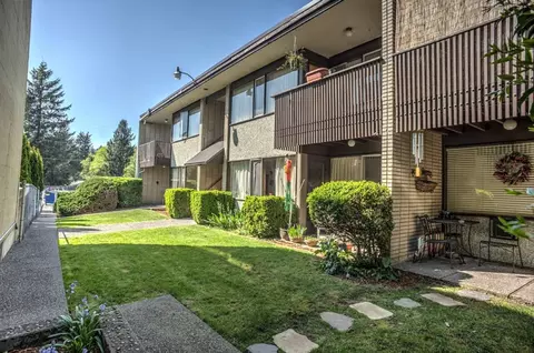 215 Front St N, Issaquah, WA 98027