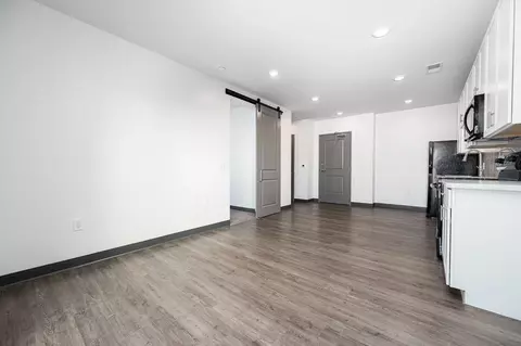 366 E Broad St, Columbus, OH 43215 photo 4