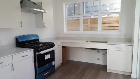 900 NE Ravenna Blvd, Seattle, WA 98115 photo 5
