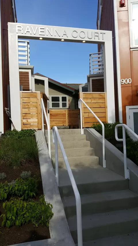 900 NE Ravenna Blvd, Seattle, WA 98115 photo 4