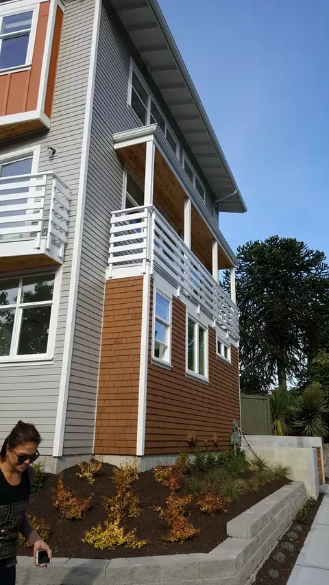900 NE Ravenna Blvd, Seattle, WA 98115 photo 3