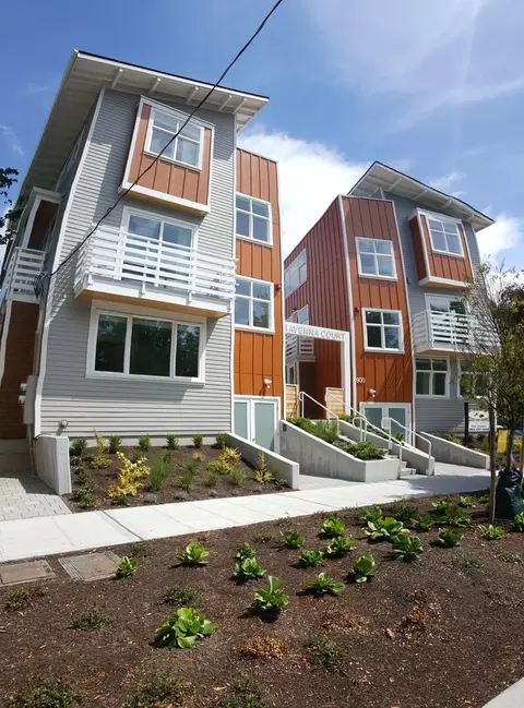 900 NE Ravenna Blvd, Seattle, WA 98115