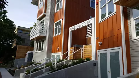 900 NE Ravenna Blvd, Seattle, WA 98115 photo 2
