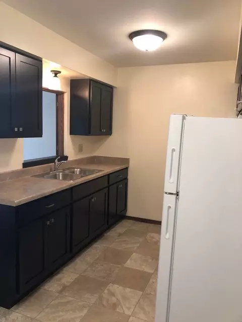4635 S 20th St, Milwaukee, WI 53221