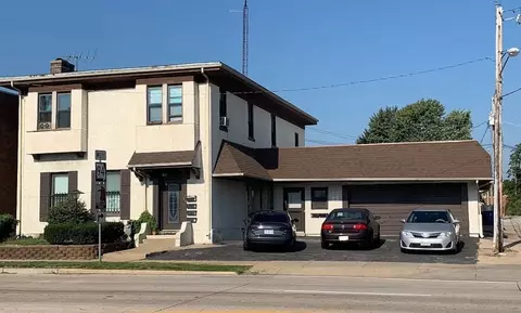 125 S 5th St, Saint Charles, MO 63301