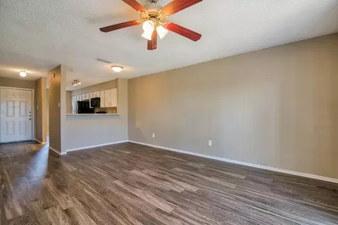 20430 Imperial Valley Dr, Houston, TX 77073