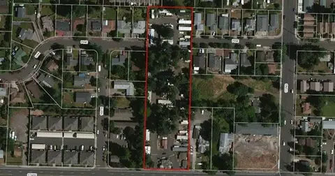 17007 SE Stark St, Portland, OR 97233 photo 10
