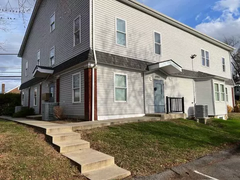 2703 Middletown Rd, Ingram, PA 15205