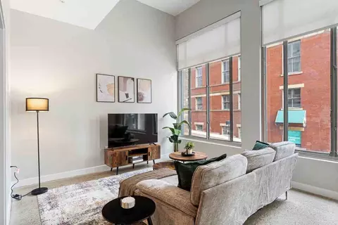 205 W 4th St, Cincinnati, OH 45202