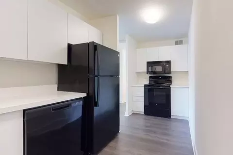 5035 S East End Ave, Chicago, IL 60615