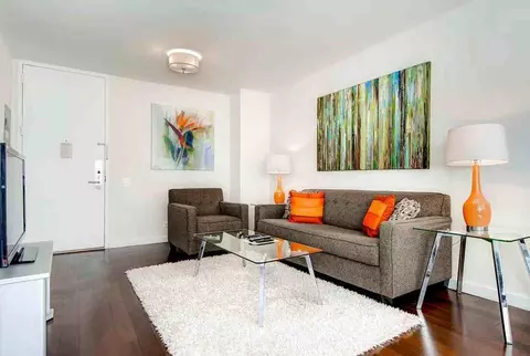 200 E 11th St, New York, NY 10003