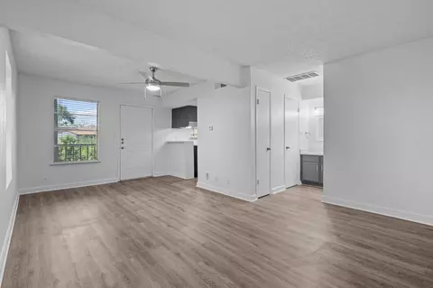 2604 Manor Rd, Austin, TX 78722 photo 8