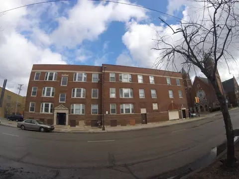 5700 S Michigan Ave, Chicago, IL 60637