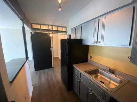 249 S Crooks Rd, Clawson, MI 48017