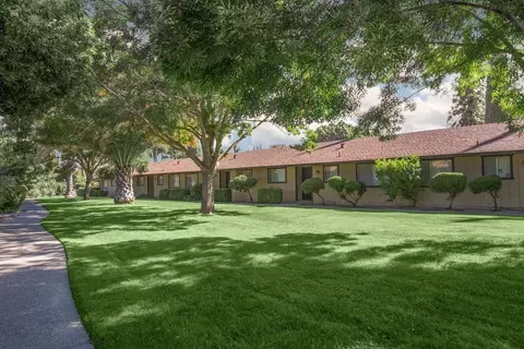 3388 G St, Merced, CA 95340