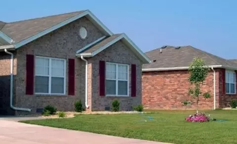 Gea, Battlefield, MO 65619