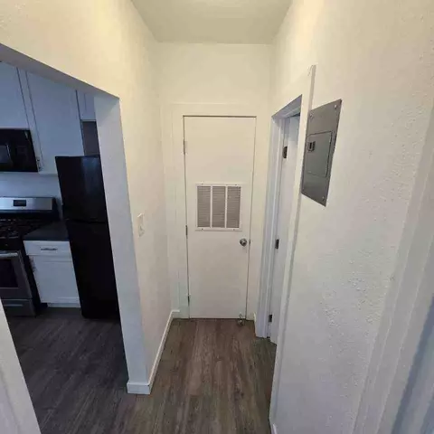 10216 Felton Ave, Inglewood, CA 90304