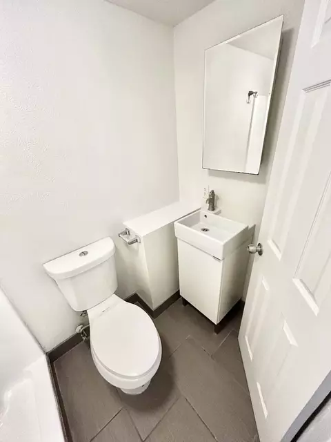 2535 E Asbury Ave #2535-2545, Denver, CO 80210 photo 29