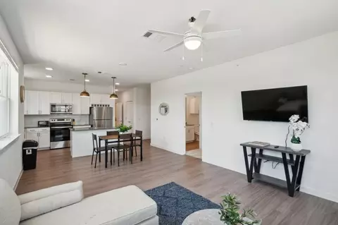 Decker Ln, Austin, TX 78724