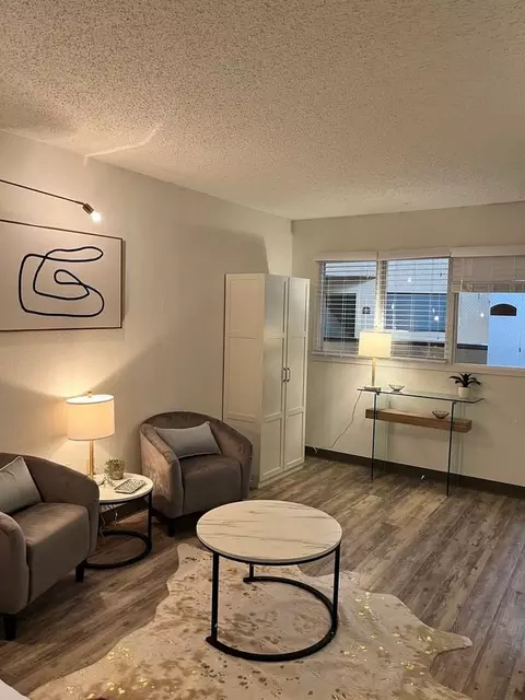2032 SEvangeline Trwy, Lafayette, LA 70508