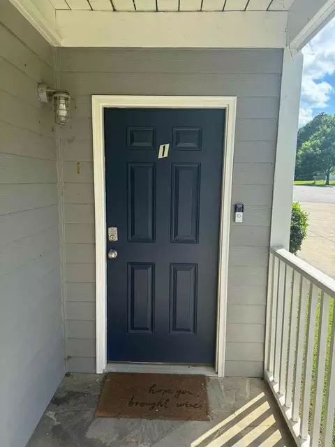 170 Parkridge Dr, Athens, GA 30605