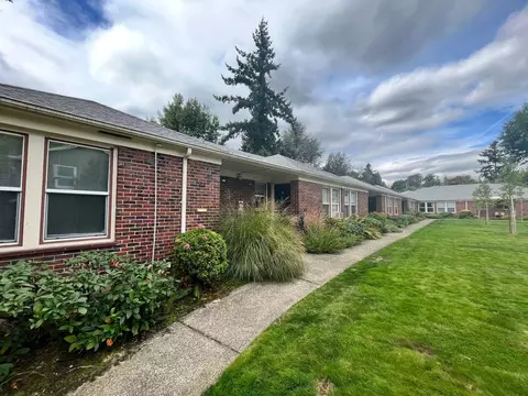 1430 NE Mason St 1431 Ne Shaver St #1430-1430, Portland, OR 97211