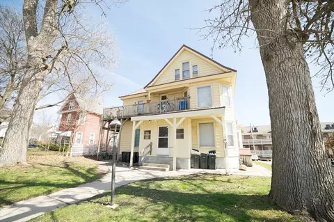 2610 College St, Cedar Falls, IA 50613