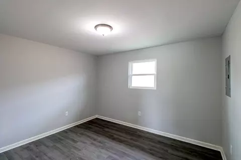 3405 Shagbark Rd, Louisville, KY 40216