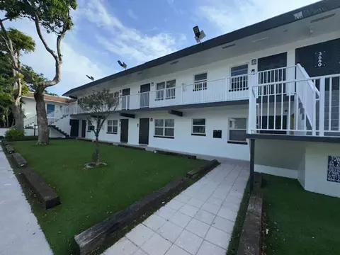 3616 NE 11th Ave, Oakland Park, FL 33334