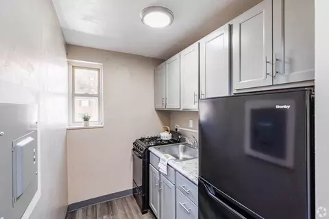 1526 Parkline Dr, Pittsburgh, PA 15227