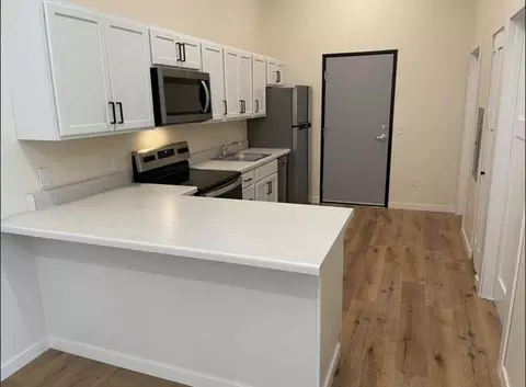 2803 W Superior St, Duluth, MN 55806