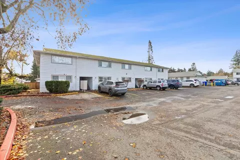 2135 SE 122nd Ave, Portland, OR 97233