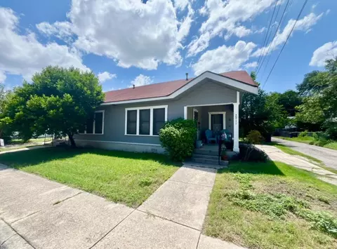 2907 N Elmendorf St, San Antonio, TX 78201