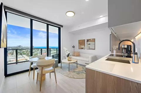 580 72nd St, Miami Beach, FL 33141