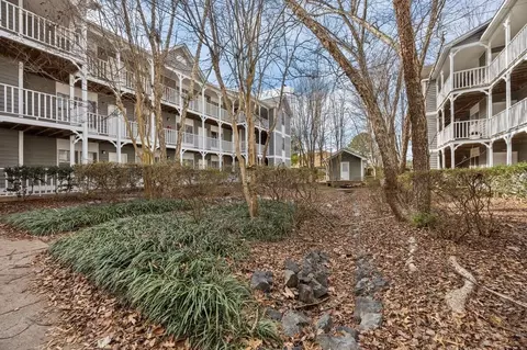 2916 Chapel Hill Rd, Durham, NC 27707