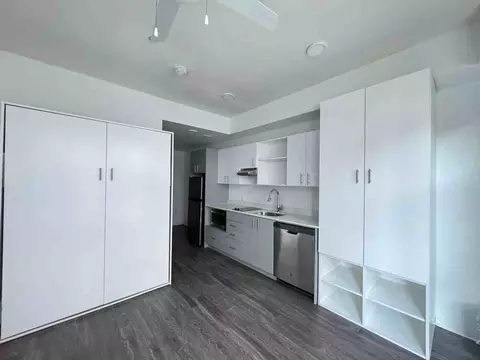 1075 NW 16th Ave, Portland, OR 97209