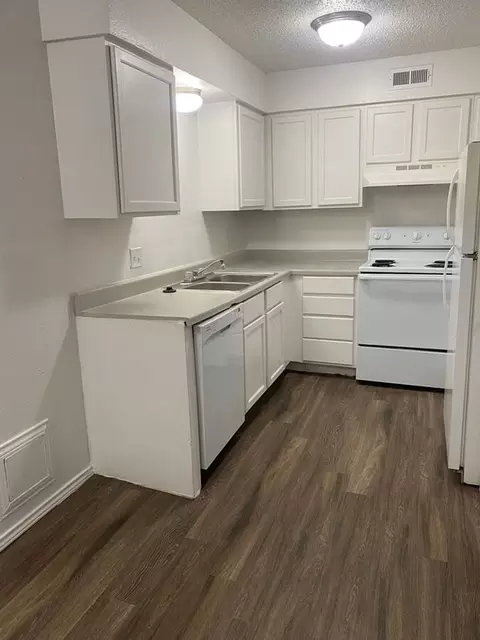 10735 N Western Ave, Oklahoma City, OK 73114