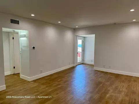 2405 Roscomare Rd, Los Angeles, CA 90077