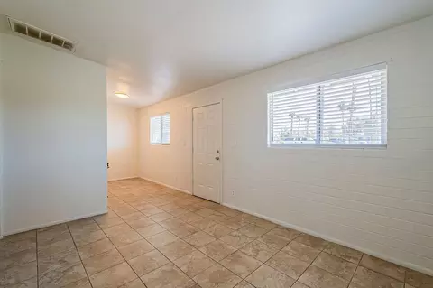 5632 S Montezuma St, Phoenix, AZ 85041 photo 5