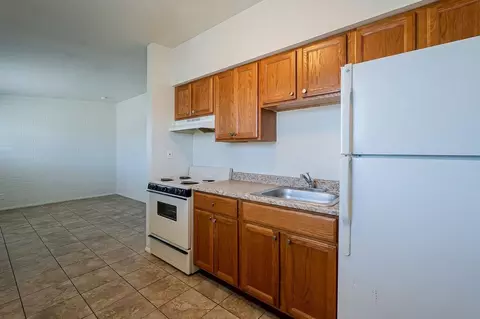 5632 S Montezuma St, Phoenix, AZ 85041