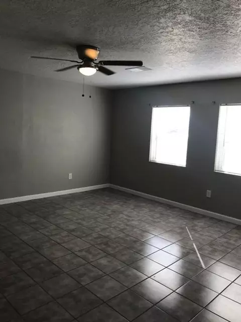 8401 Marquette Ave NE, Albuquerque, NM 87108