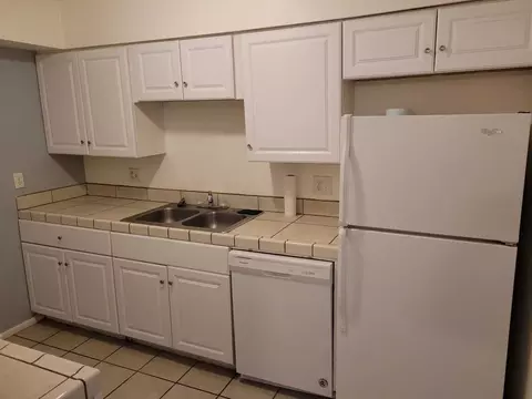 8401 Marquette Ave NE, Albuquerque, NM 87108