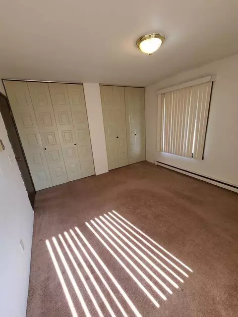 214 Royal Ct, Appleton, WI 54915 photo 2