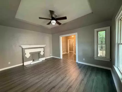2432 NW 12th St, Oklahoma City, OK 73107