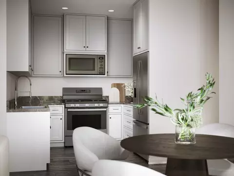 725 Eastview Dr, Central Islip, NY 11722