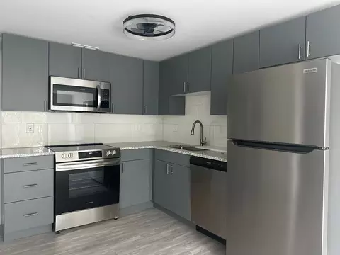 12155 W 58th Pl, Arvada, CO 80004