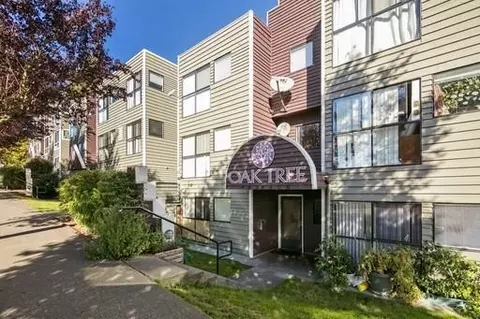 910 N 104th St, Seattle, WA 98133 photo 3