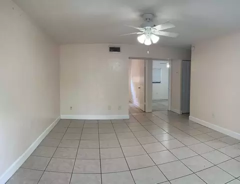 412 SW 69th St, Gainesville, FL 32607