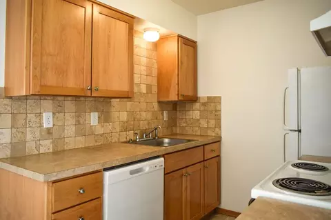 1930 George Washington Way, Richland, WA 99354