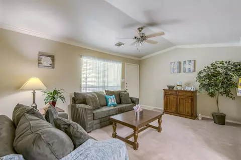 16700 Golf Club Dr, Crosby, TX 77532